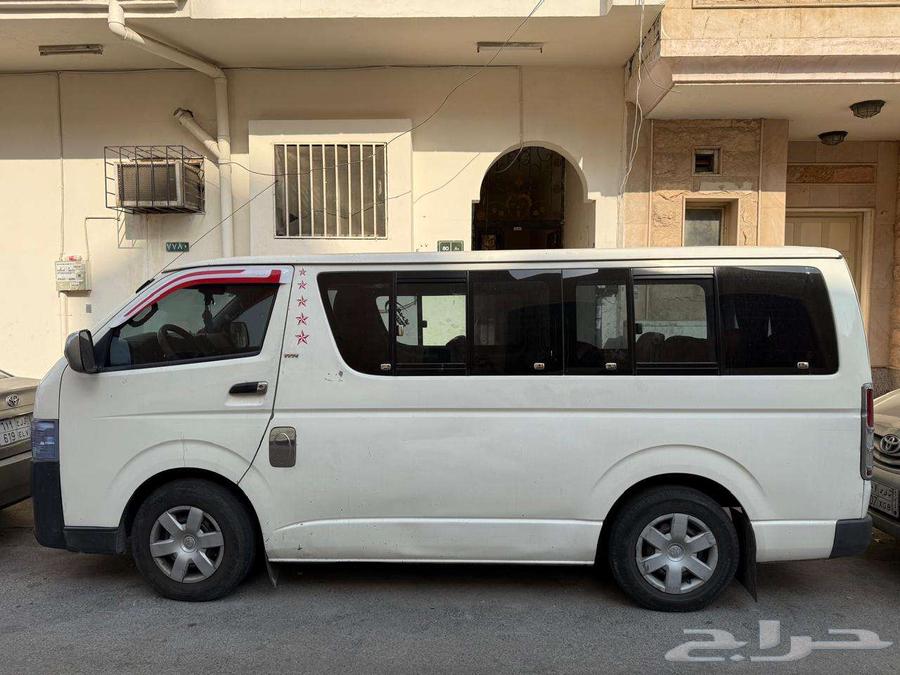 تويوتا هايس للإيجار مع السائق64211219610371112