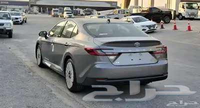 تايوتا كامري LE تيتانيم64248637433602113