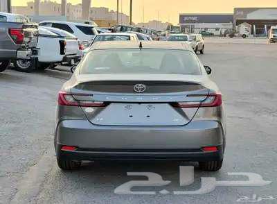 تايوتا كامري LE تيتانيم64248637433602112