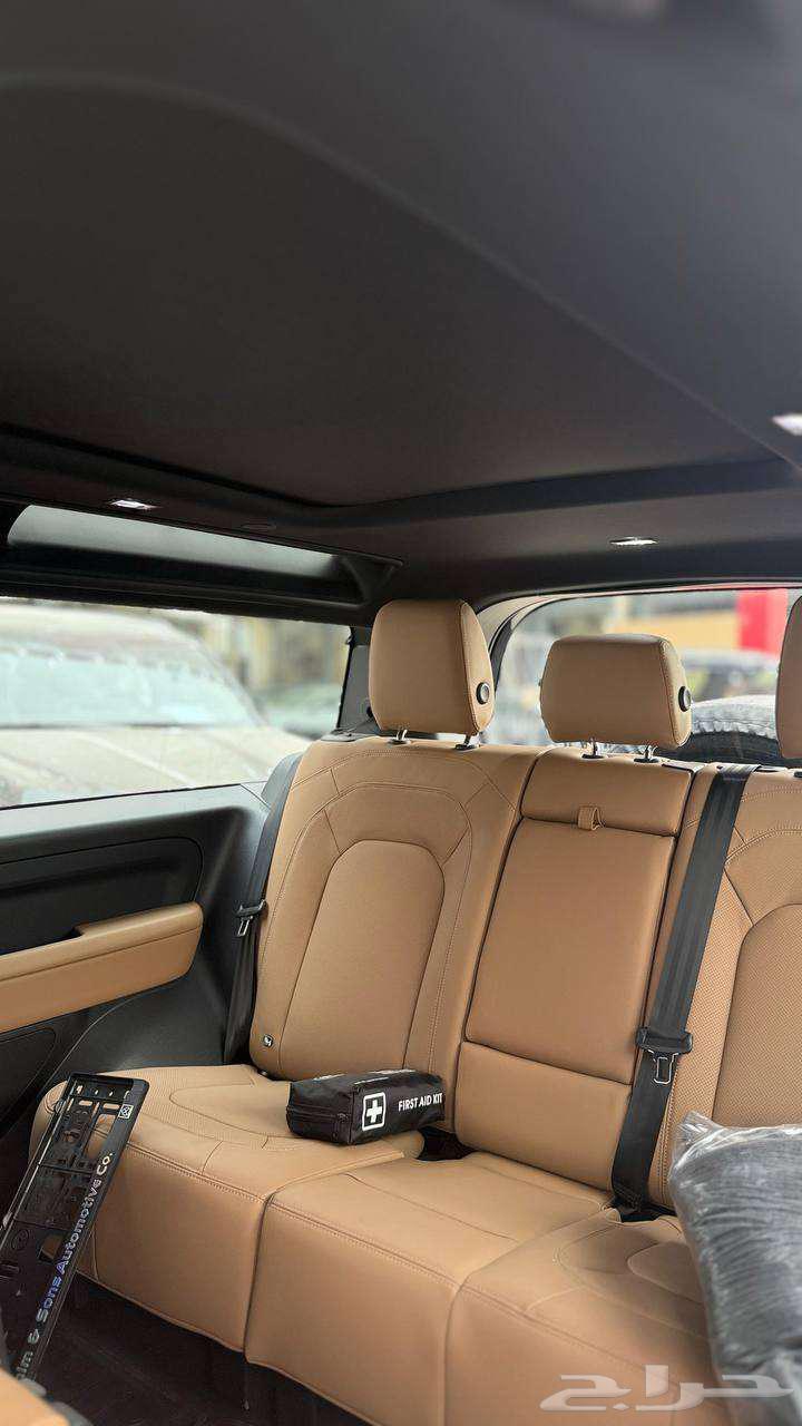 لاند روفر ديفندر SE90 2025 لدى الخضر للسيارات - خريص64240505708291114