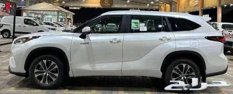 هايلاندر نص فل ابيض 202464250018897025113