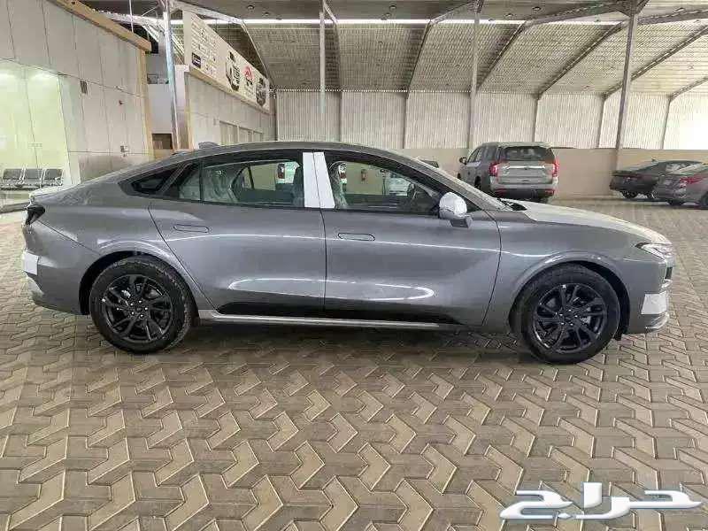 فورد تورس ترند موديل 202564253244311043113