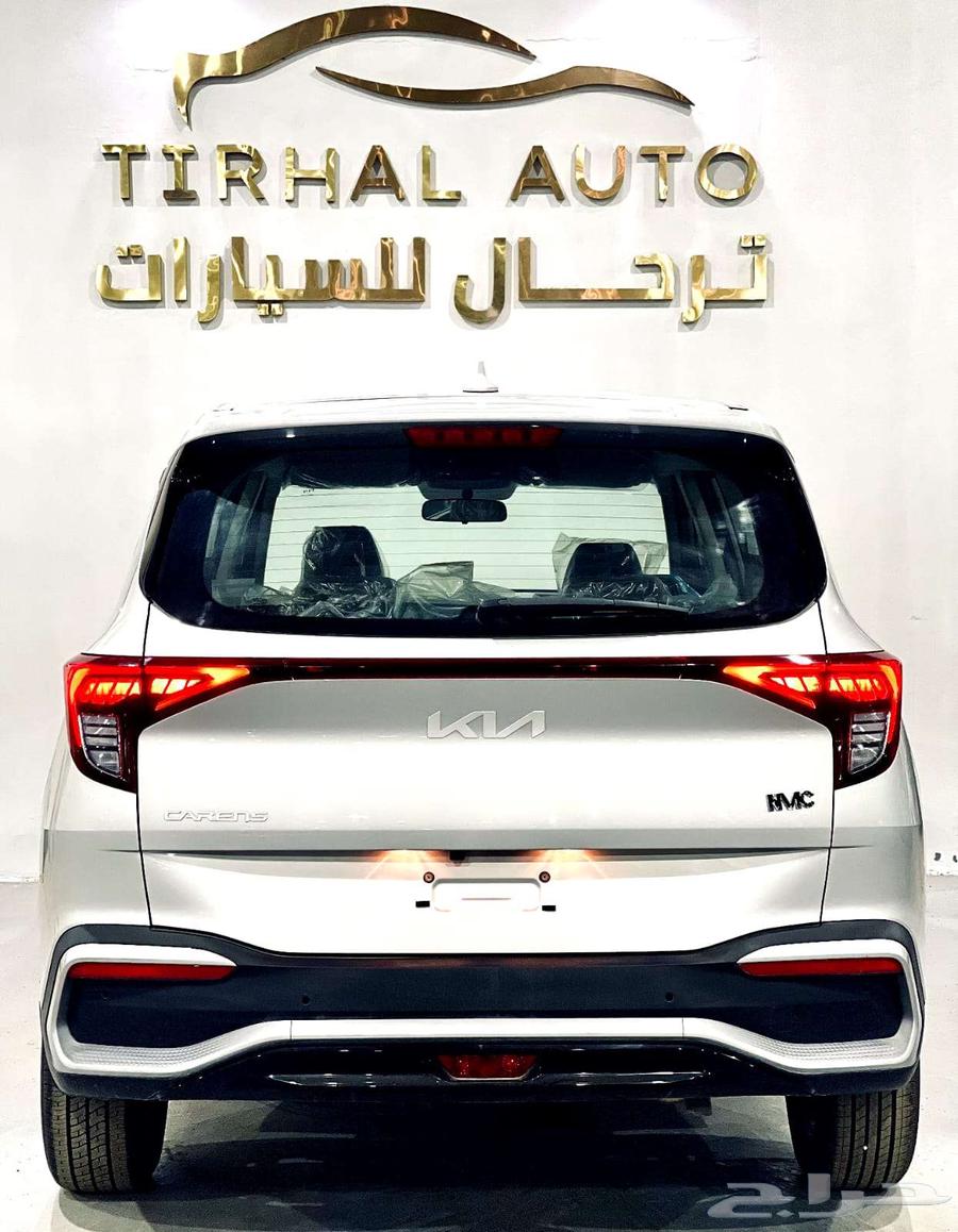 كيا كارينز GLS طاولات طعام مقود جلد انوار ليد وكيل الاهلية64248614057346112