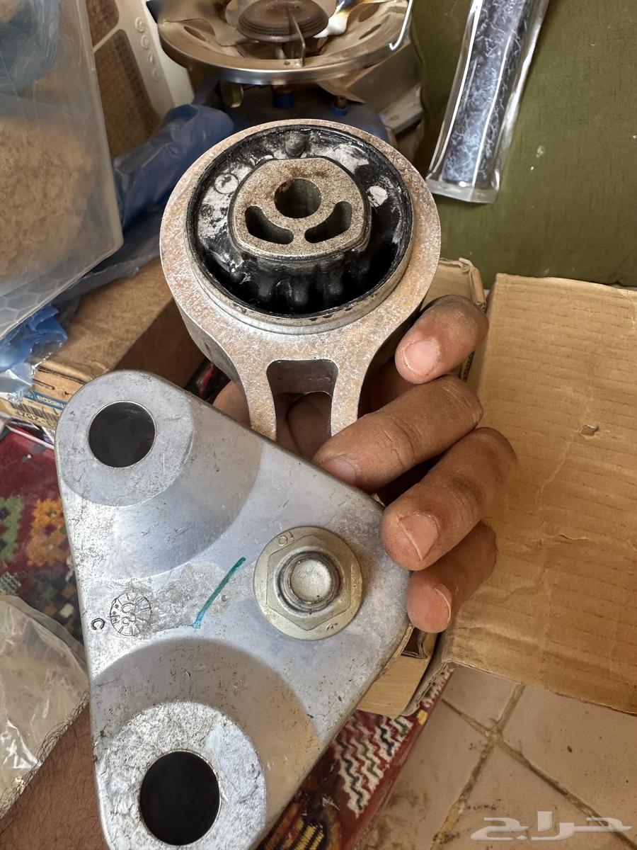 اقمشه مازدا6 الترا  كرسي مكينه و وذراع يمين جيب cx5 ومسمار64231949878658113