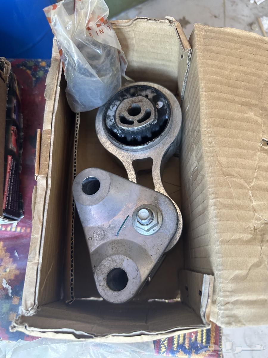 اقمشه مازدا6 الترا  كرسي مكينه و وذراع يمين جيب cx5 ومسمار64231949878658114