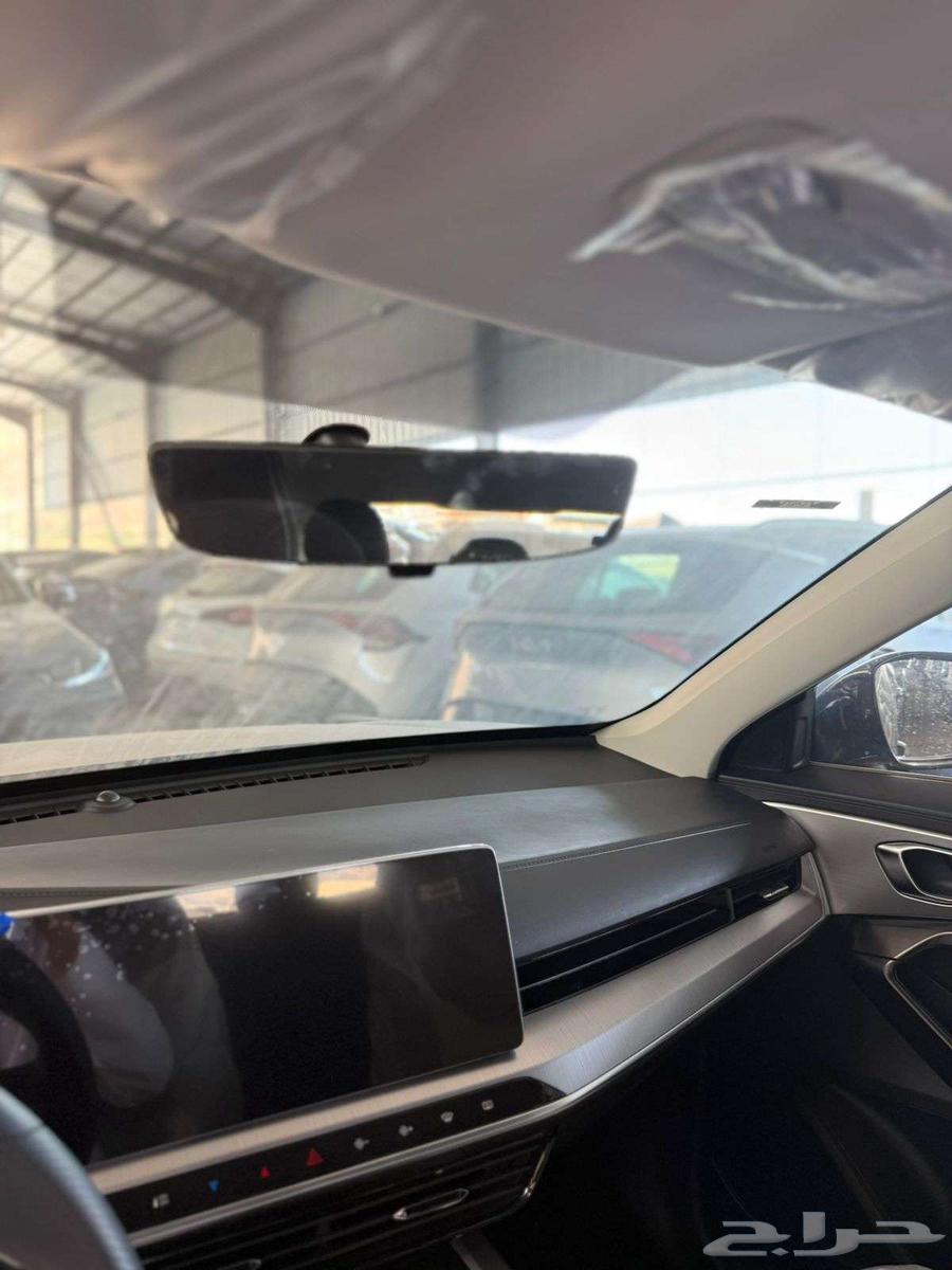 ام جي ون ستاندر 202464255499674498113