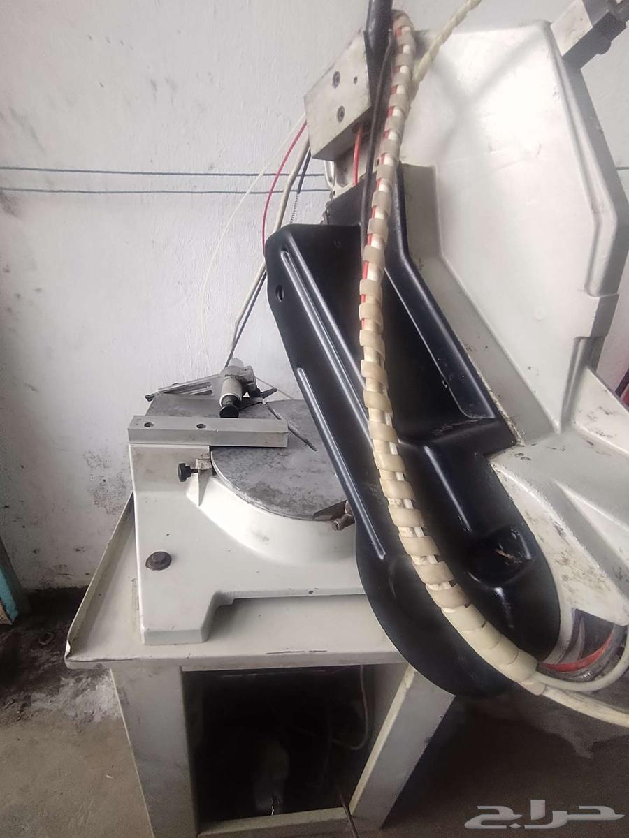 Italian Cobra semi-new saw that only operated for a short period64252907026178110