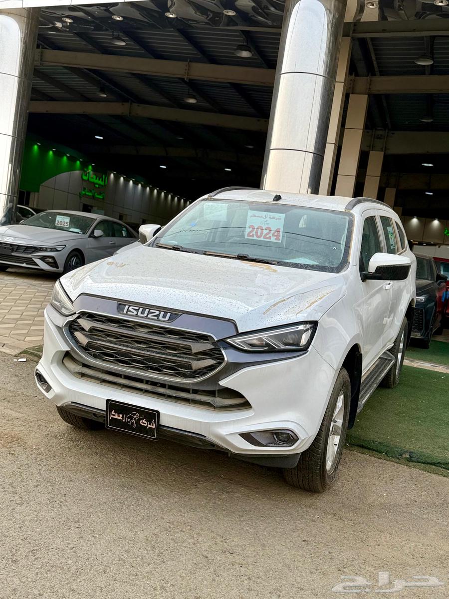 Isuzu MUX Full Option Double 2024 Model Without Opening64233888743170112