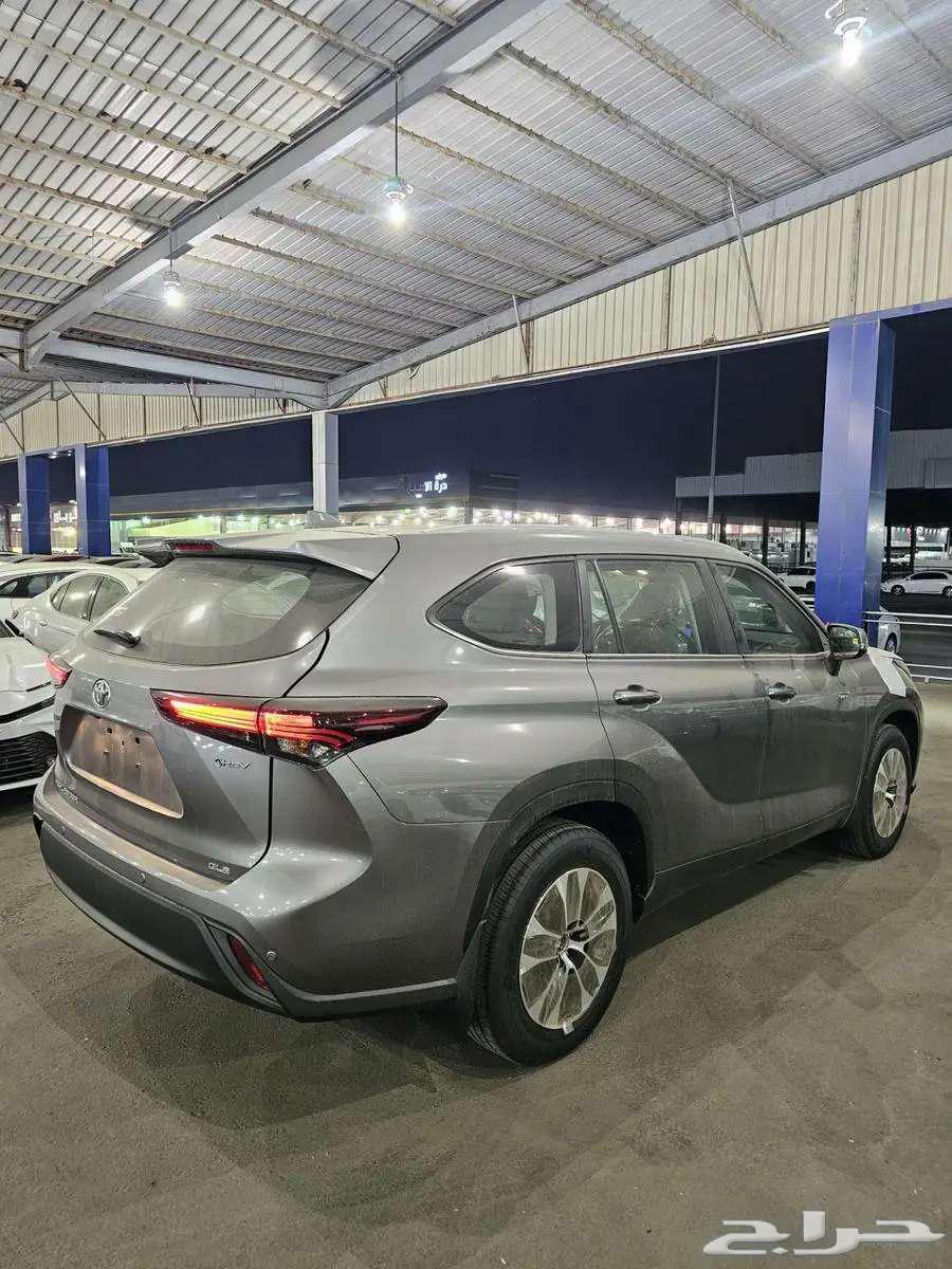 تويوتا هايلاندر GLE نص فل موديل 202564234744767618113