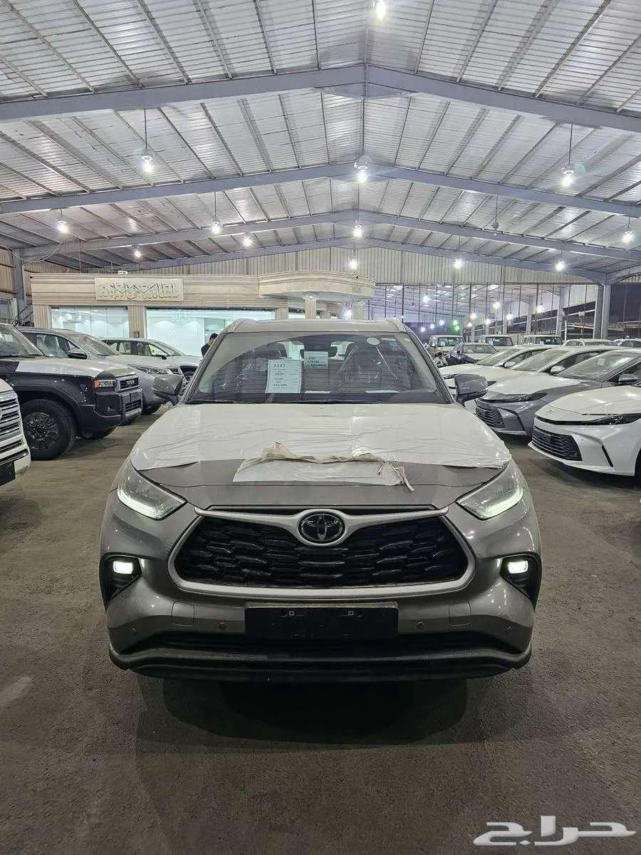 تويوتا هايلاندر GLE نص فل موديل 202564234744767618110