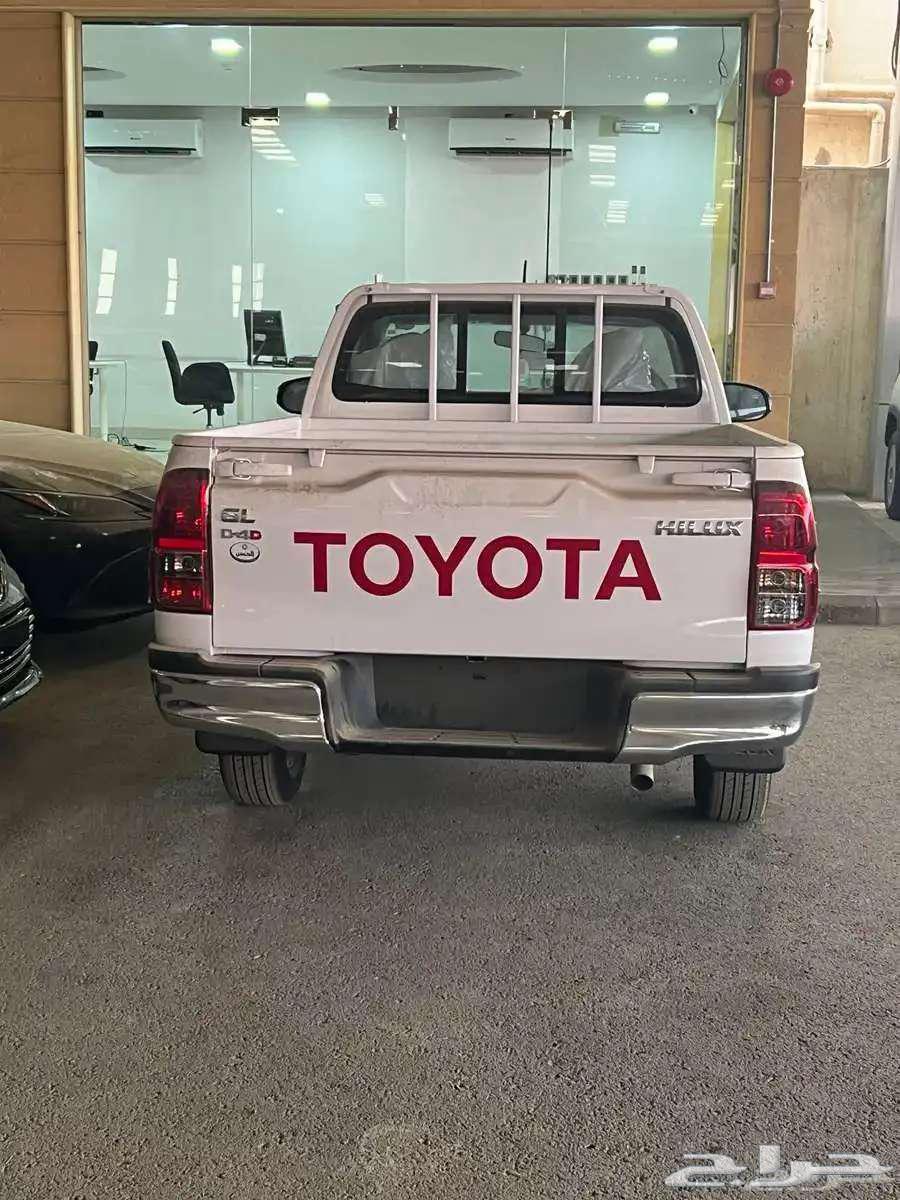 تويوتا هايلوكس غمارة ديزل 2.4 موديل 2025 بقسط 1230 لدى الحسن64235095270531112