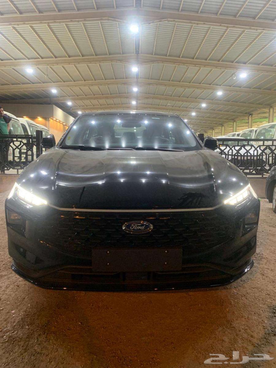 فورد تورس ترند اسود موديل 202564238298366339110