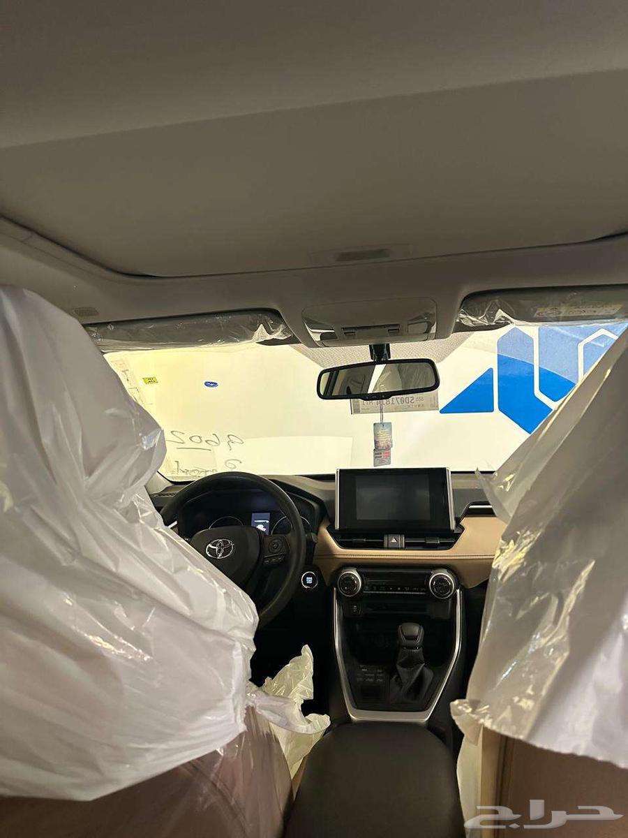 تويوتا RAV4 XLE 4X4 202564238103667969110