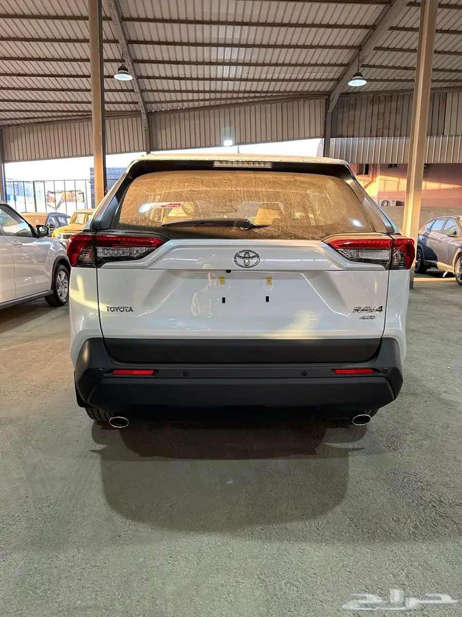 تويوتا راف فور XLE بنزين 202564238968183811114