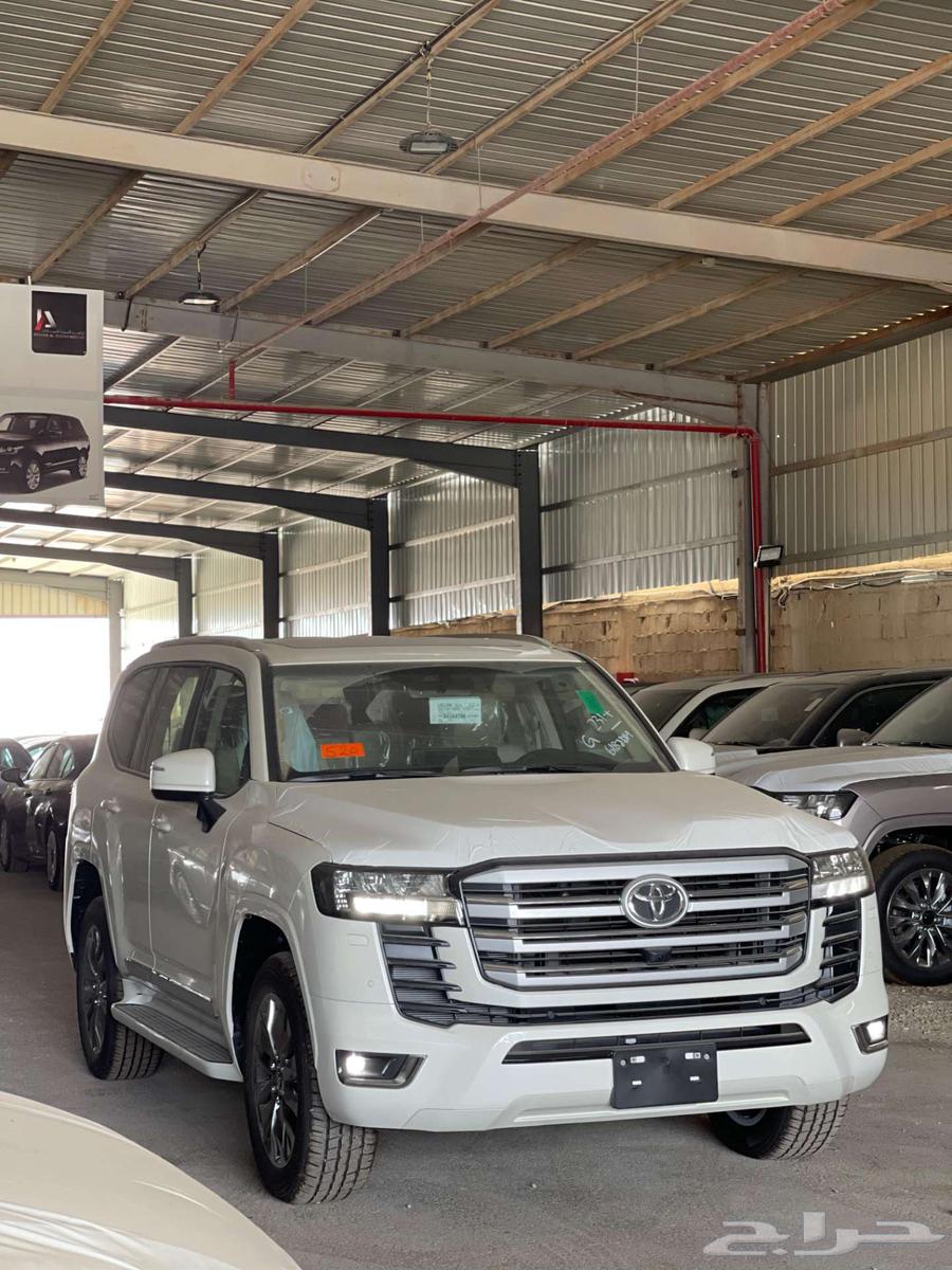 تويوتا لاندكروزر GXR3 بنزين 2025 - عروض الأقساط64240505453953114