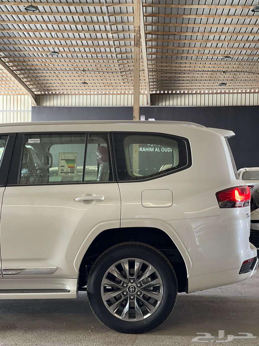 تويوتا لاندكروزر GXR3 بنزين 2025 - عروض الأقساط64240505453953111
