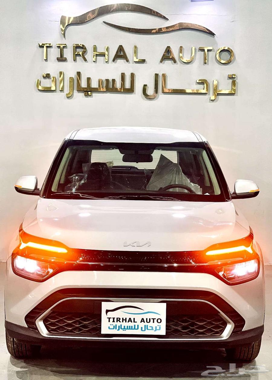 كيا كارينز GLS طاولات طعام مقود جلد انوار ليد وكيل الاهلية64248614057346111