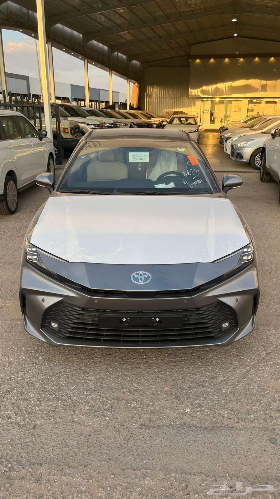 كامري LE هايبرد موديل 2025 - تيتانيوم64234394361347111