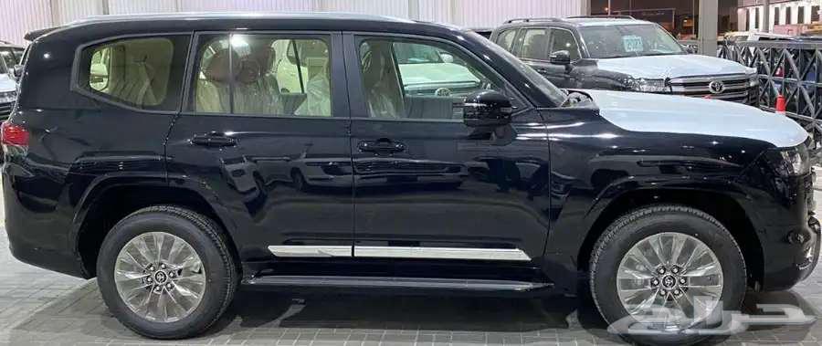 تويوتا لاند كروزر GXR L4 2025 كاش واقساط64249583022081112