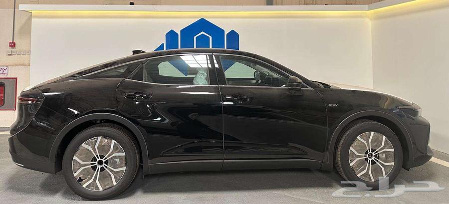 كراون بريميوم CROWN PREMIUM 202664236806868225111