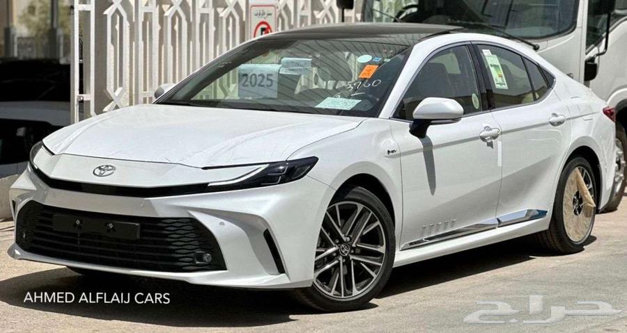 تويوتا كامري LE 2025 هايبرد بالنقد والتقسيط64236416714627113