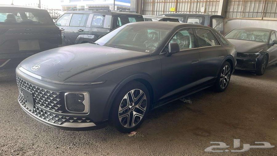 هيونداي أزيرا 2025 ( اكسكلوسيف - بريميوم - كالجيرافي )64255350954754110