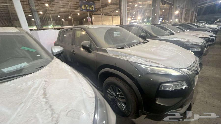 نيسان أكس تريل ( 5 راكب - 7 راكب) ستاندر بدون دبل 202564255499428483114