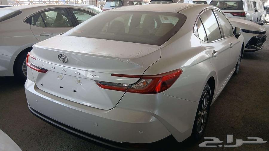 متوفر كامرى اى بنزين موديل 202564241532158851111