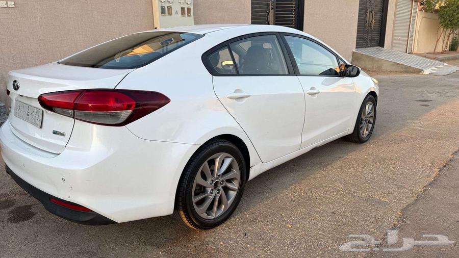 كيا 2018 سيراتوا شرط السوم 29 والبيع 30 للصامل64244351375874110