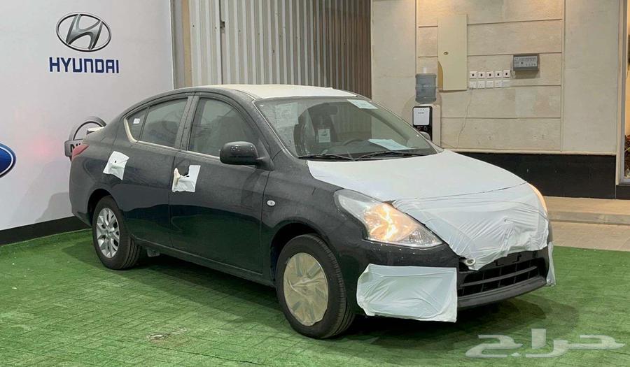 Nissan Sunny Comfort, old model available and the new model 202464236416752386114