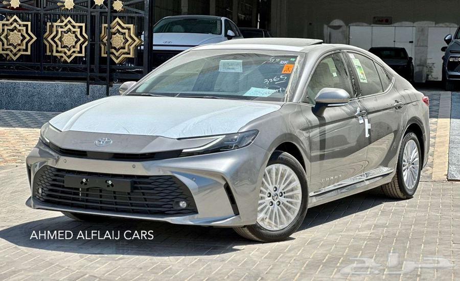 تويوتا كامري LE بنزين 2025 بالنقد والتقسيط64249018996353112