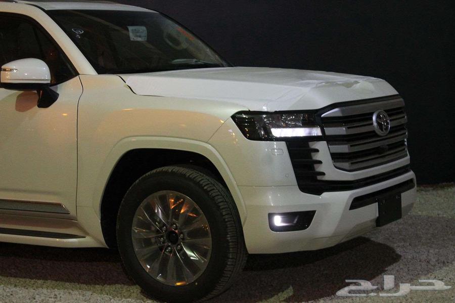 تويوتا لاندكروزر GXR3 بنزين 2025 - عروض الأقساط64240505453953110