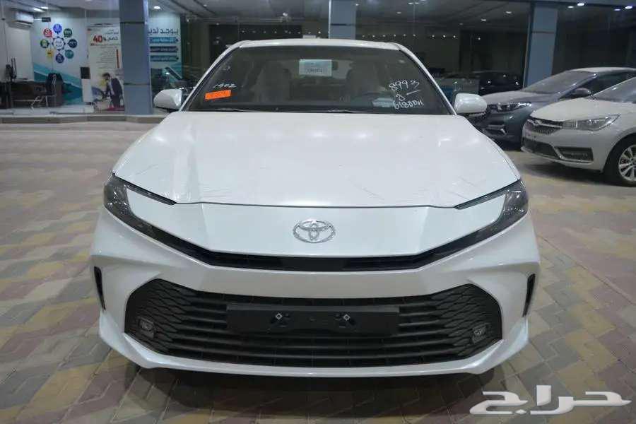 تويوتا كامرى E بنزين موديل 202564249195509123112