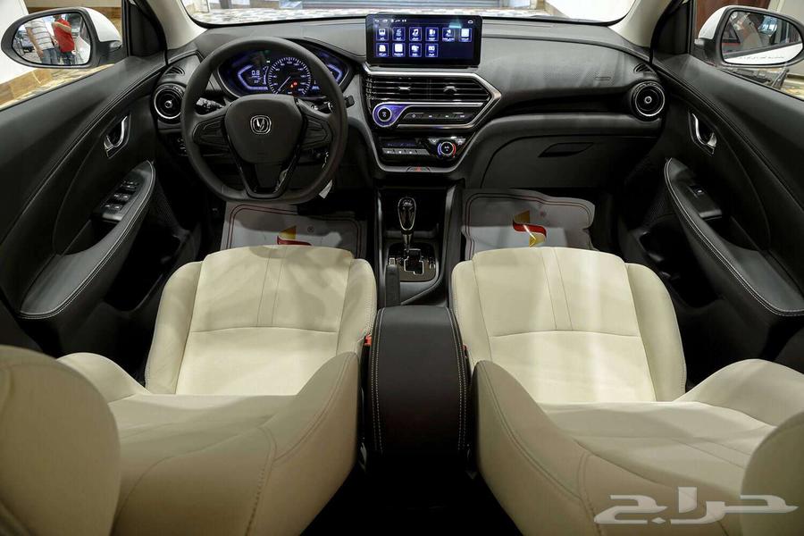 احصل على شانجان السفن بيسك 2025 بعرض حصري من صالح للسيارات64251838032513114