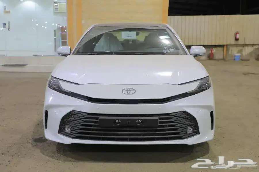 تويوتا  كامري E PLUS موديل 202564237210210434110