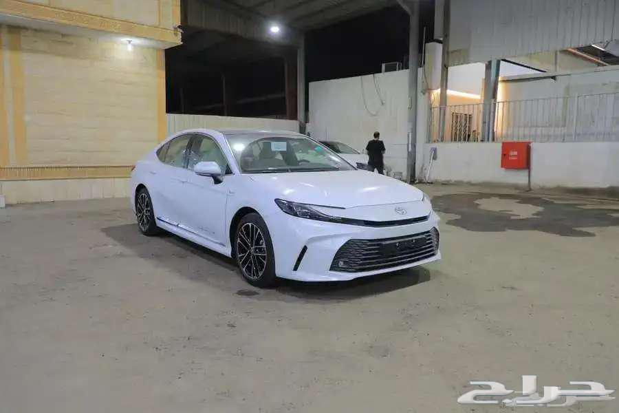 تويوتا  كامري E PLUS موديل 202564237210210434111