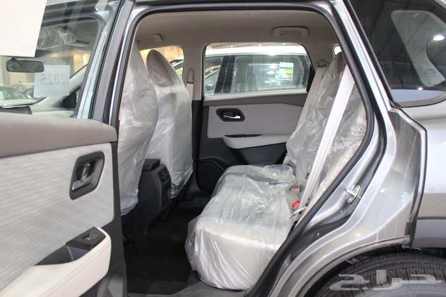 نيسان اكس تريل دبل 5 مقاعد 2025 سعر شامل الضريبه 10108564238103678210112