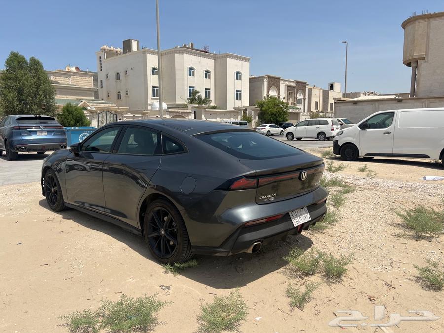 2023 شانجان يوني في64245910951042113