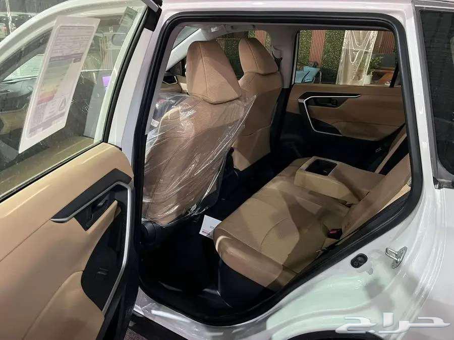 تويوتا - راف فور LE - 2025 - دفع رباعي هايبرد - سعودي64246925892482114