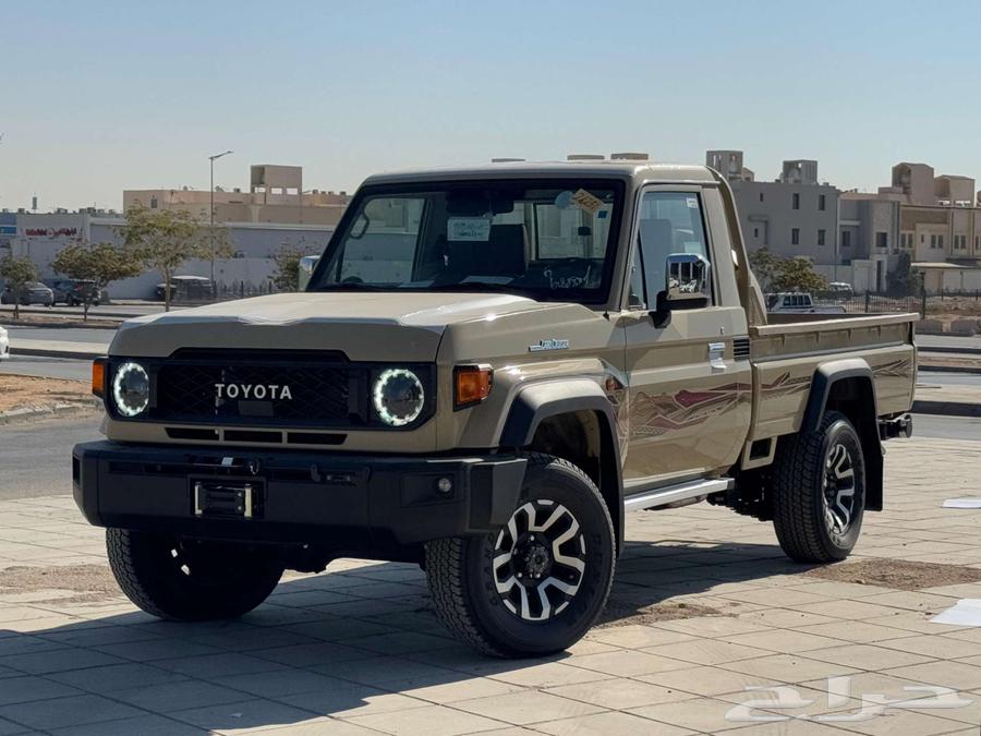 تويوتا شاص رفرف فل LX V6توماتيك بنزين 2025كاش وأقساط64247279551235110