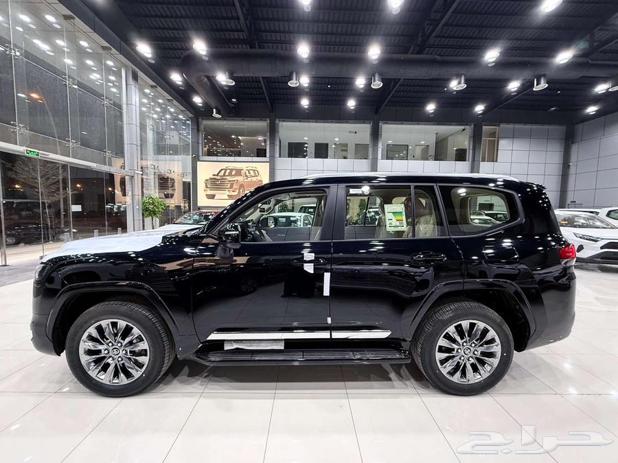 تويوتا لاندكروزر ( GXR 4 ) بنزين صادرة عليها لوحات 202564248399210370114