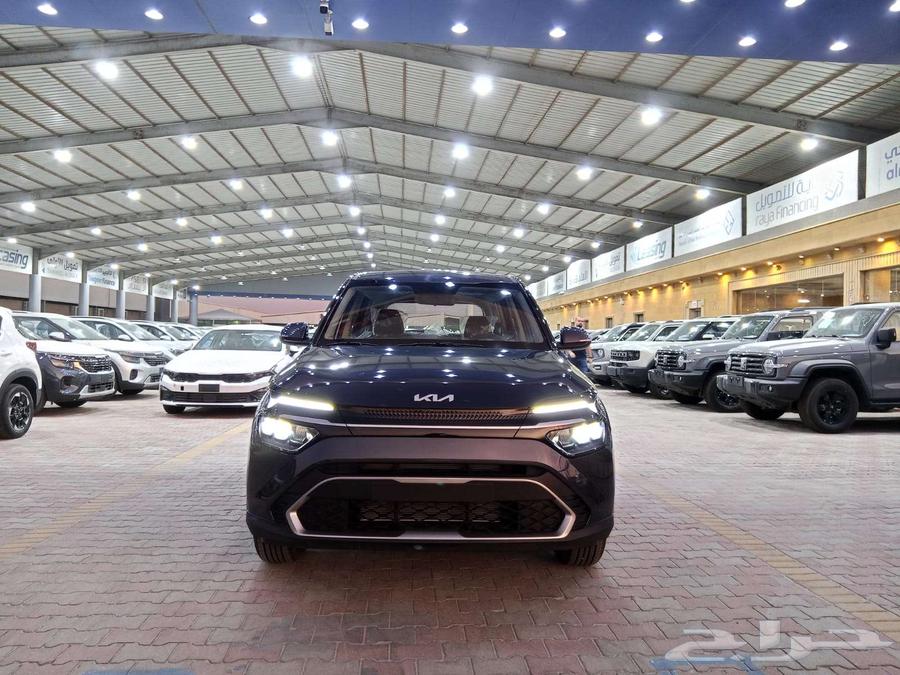 كيا كارينز نص فل 2025 عائليه64252122807555111