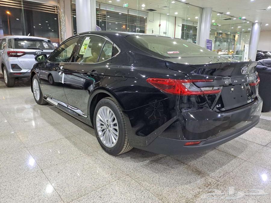 كامري LE بنزين لون أسود 202564251353634051111