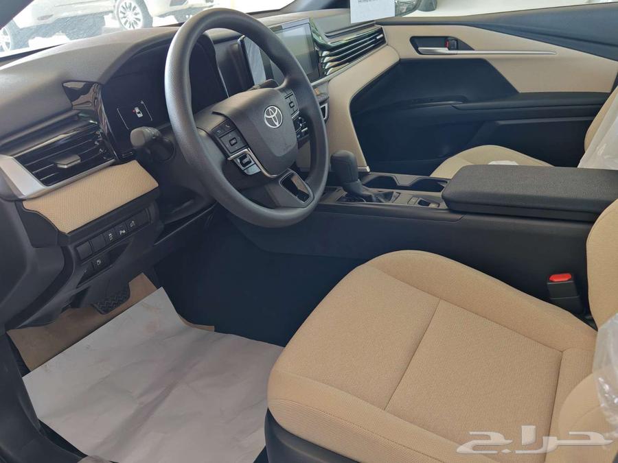 تويوتا كامري E ستاندر بنزين 202564234413662979114