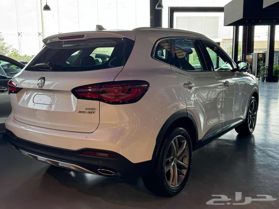 عروض شركة سفنز ام جي HS لاكجري موديل 2023 الكميه محدود64237883479682112