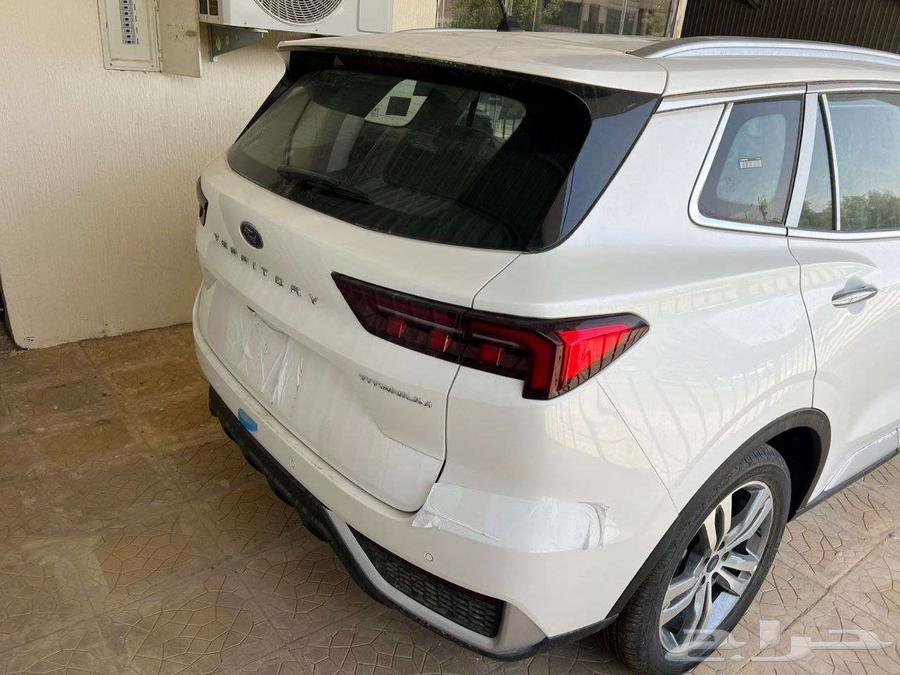 فورد تريتوري موديل 2025 لدى احدث السيارات64239329434754111