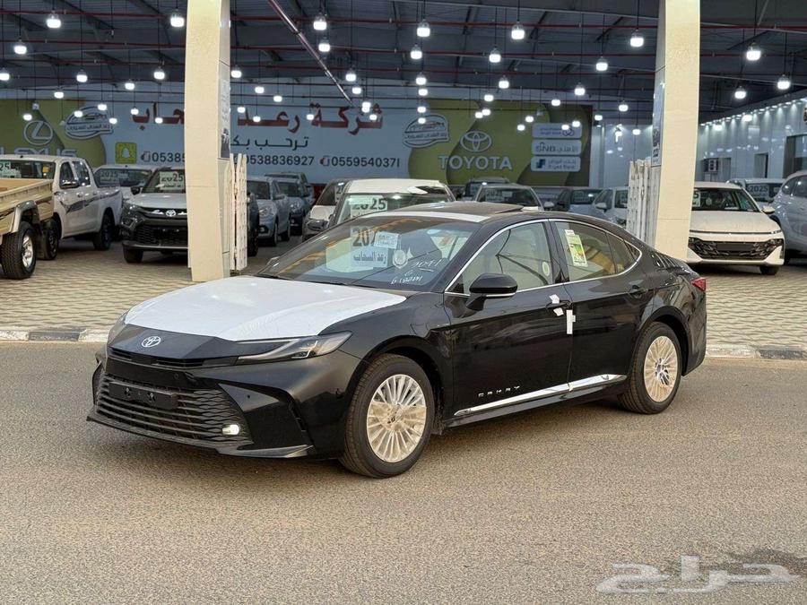 كامري LE بنزين اسود64240505579650111