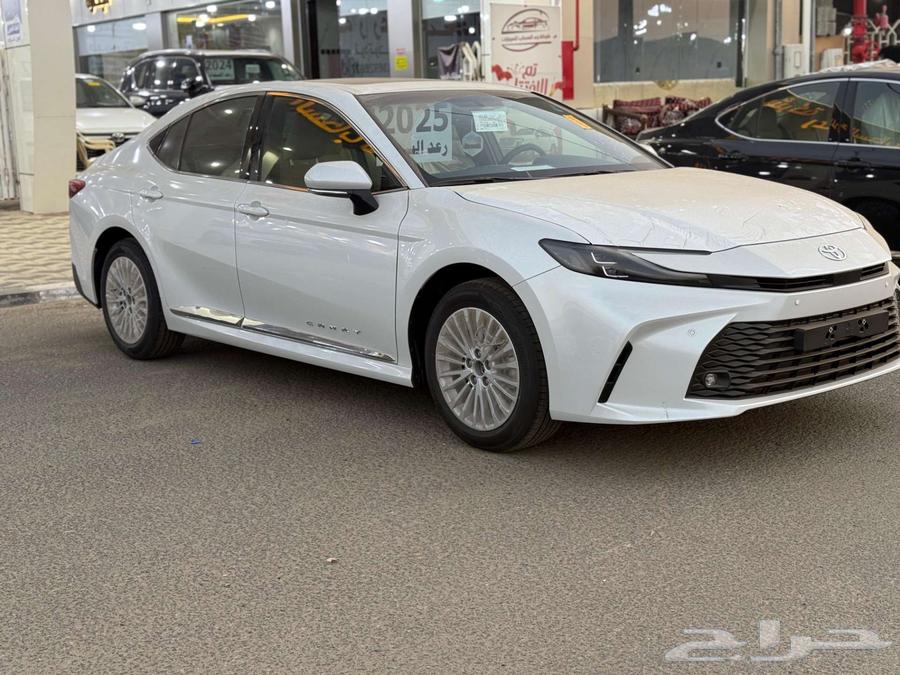كامري LE بنزين 202564240505741314111