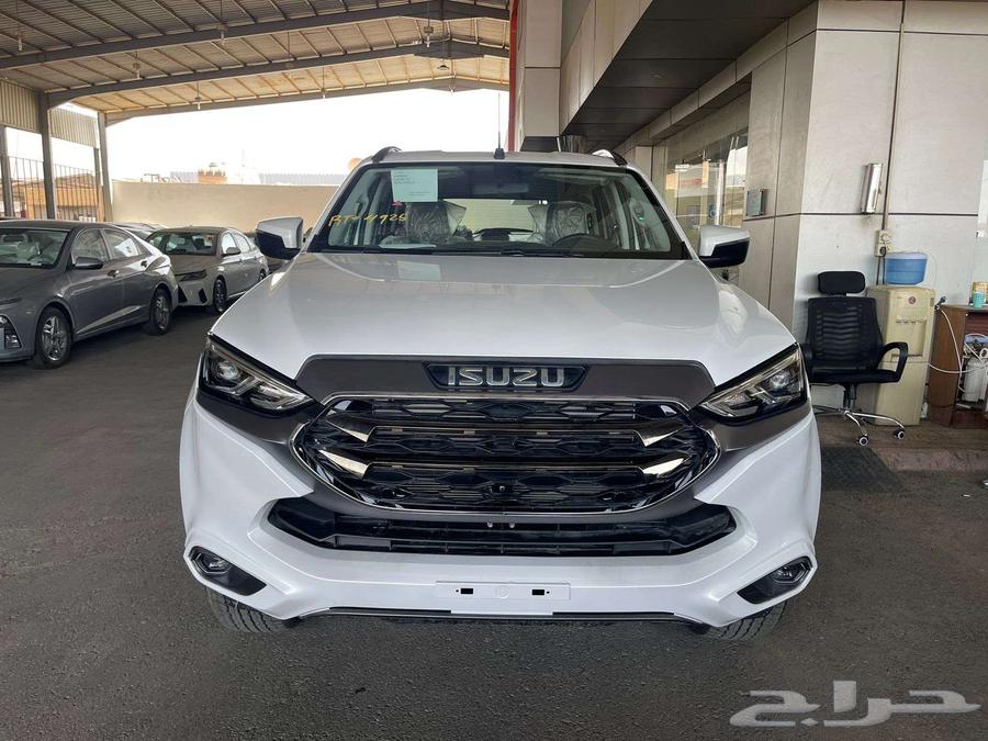 ايسوزو ام يو اكس 4X4 3.0 فل كامل 2024 كاش او تقسيط64243632563970110