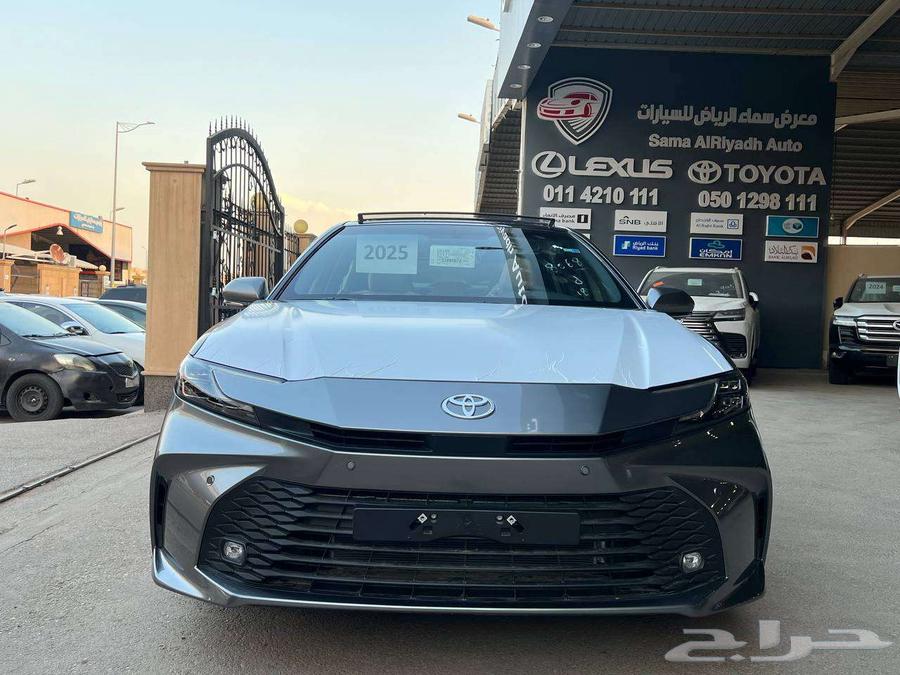 تويوتا كامري LE هايبرد 2025 متاح اقساط و كاش64246099186179111